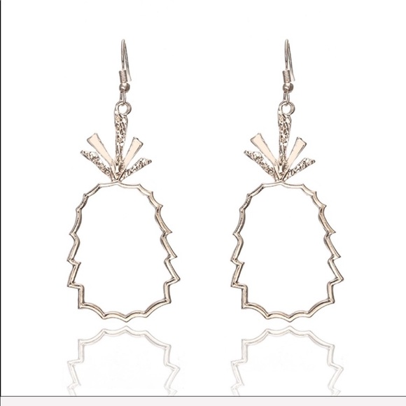 Boutique Jewelry - {Last Pair} Pineapple Earrings